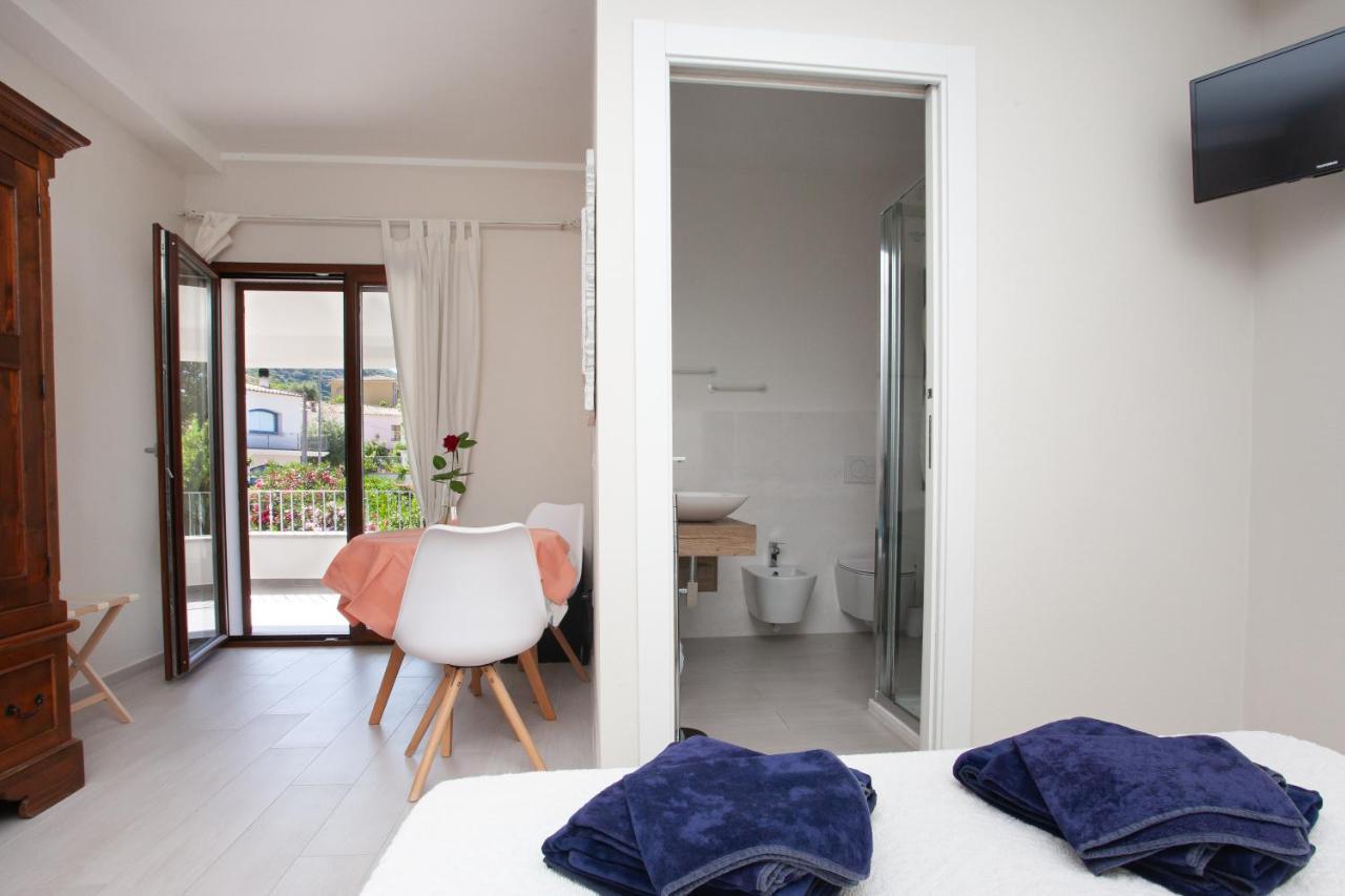 סאן תאודורו Lu Lioni Rooms מראה חיצוני תמונה